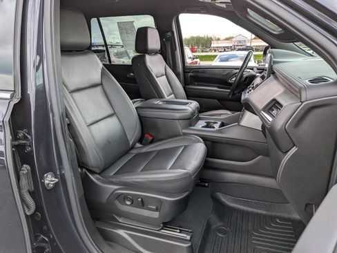 Used 2022 Chevrolet Tahoe LT w/ Luxury Package AWD/4WD image 25