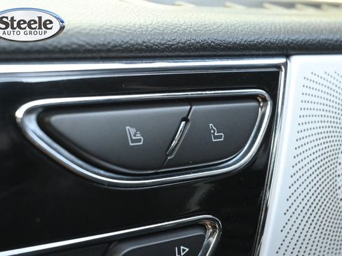 Used 2023 Lincoln Navigator Reserve AWD/4WD image 15