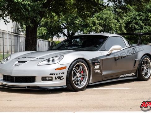 Used 2009 Chevrolet Corvette Z06 w/ Preferred Equipment Group RWD image 6