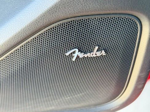 Used 2024 Nissan Frontier SV w/ SV Convenience Package image 17