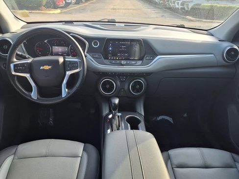 Used 2022 Chevrolet Blazer LT image 3