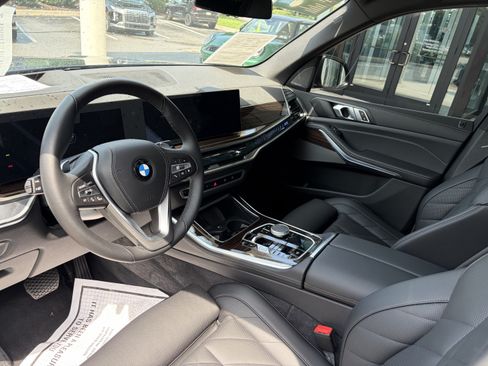 Used 2026 BMW X5 xDrive40i AWD/4WD image 10