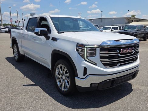 Certified 2026 GMC Sierra 1500 SLT AWD/4WD image 15