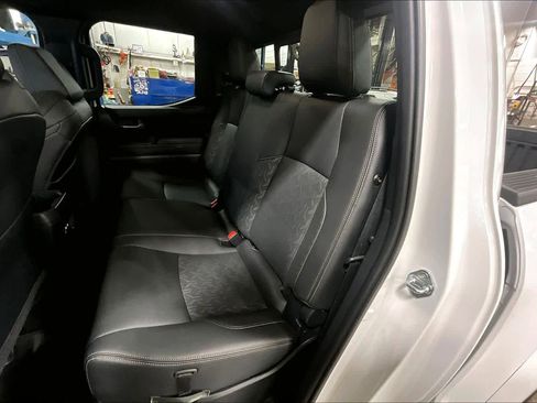 Used 2025 Toyota Tacoma Limited AWD/4WD image 19