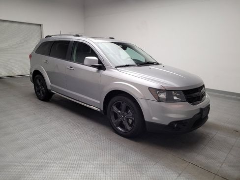Used 2020 Dodge Journey Crossroad FWD image 11