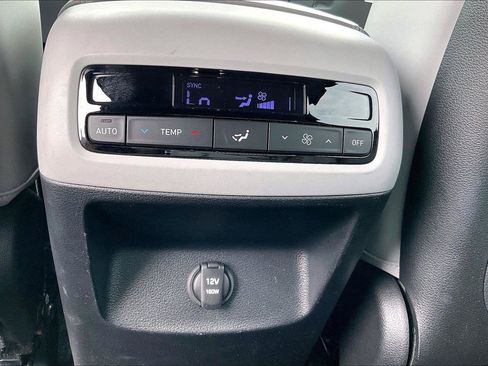 Used 2025 Hyundai Palisade SEL AWD/4WD image 36