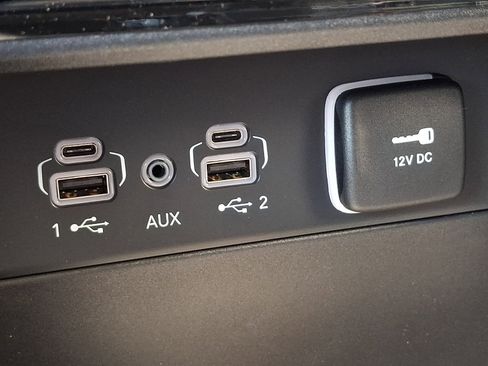New 2026 Jeep Grand Cherokee Limited w/ Limited Altitude Package AWD/4WD image 16