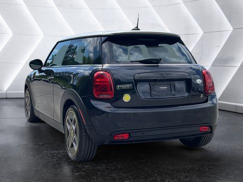 Used 2024 MINI Cooper SE FWD image 4
