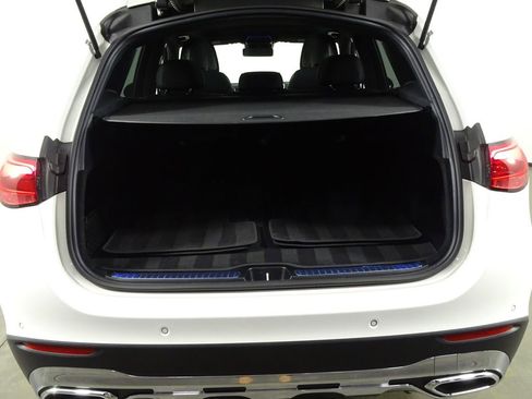 Used 2024 Mercedes-Benz GLC 300 image 14