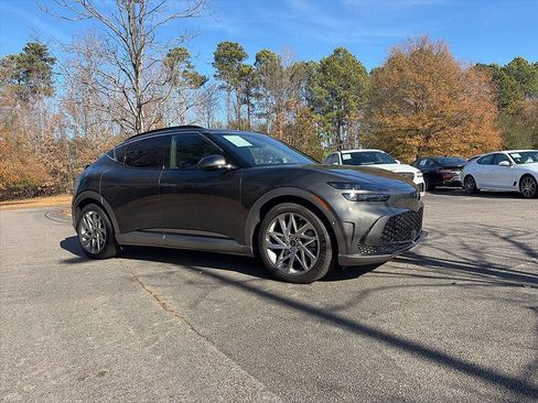 Used 2025 Genesis GV60 Advanced image 3