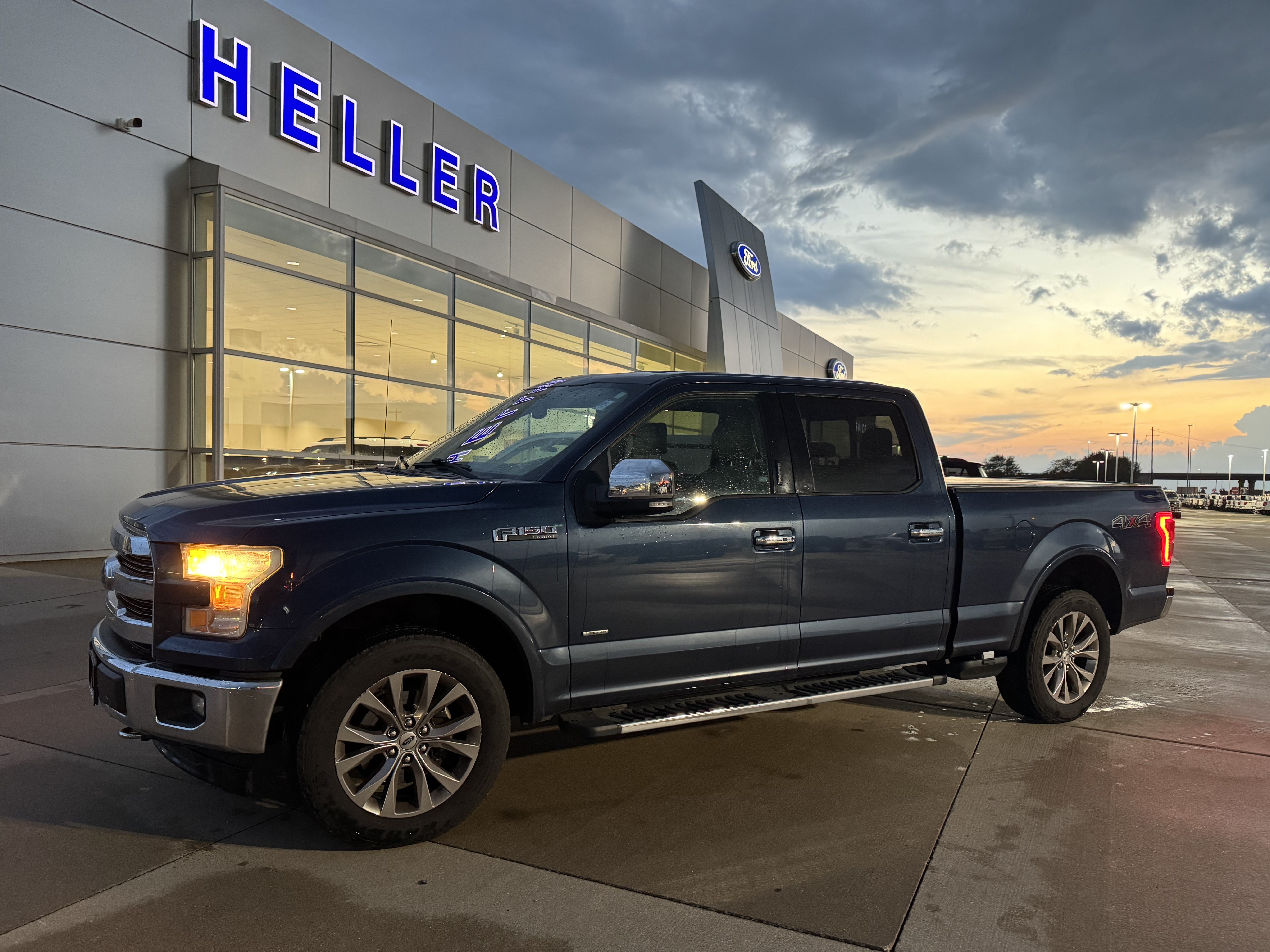 Used 2017 Ford F150 Lariat AWD/4WD image 3