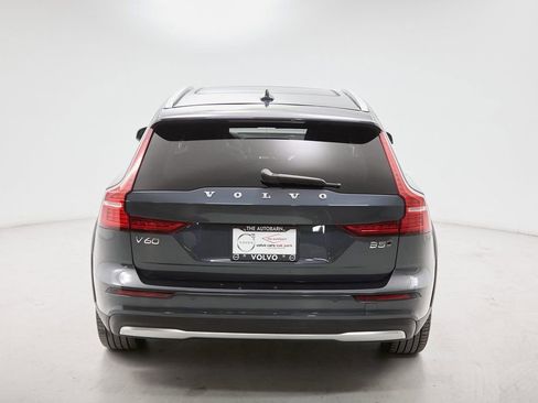 Certified 2024 Volvo V60 B5 Cross Country Ultimate image 8