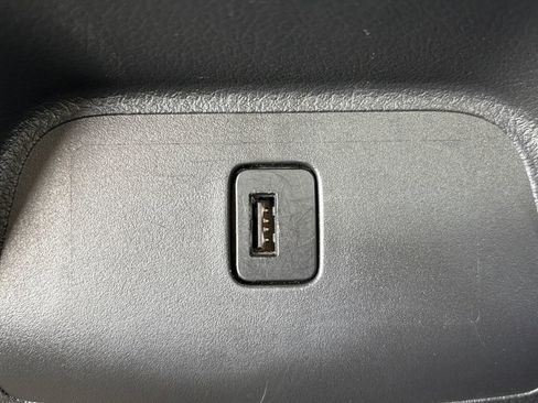 Used 2023 Nissan Sentra SV image 5