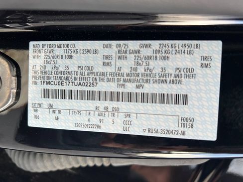 New 2026 Ford Escape SE w/ PHEV Premium Package FWD image 36