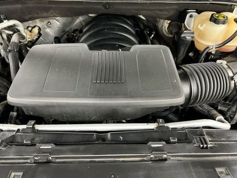 Used 2023 Chevrolet Tahoe Z71 AWD/4WD image 26