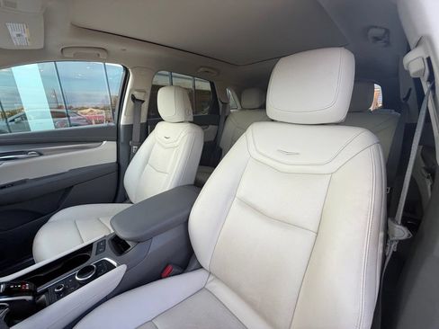 Used 2023 Cadillac XT5 Premium Luxury w/ Technology Package FWD image 12