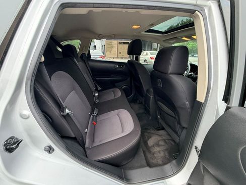 Used 2013 Nissan Rogue SV w/ Premium Pkg FWD image 14