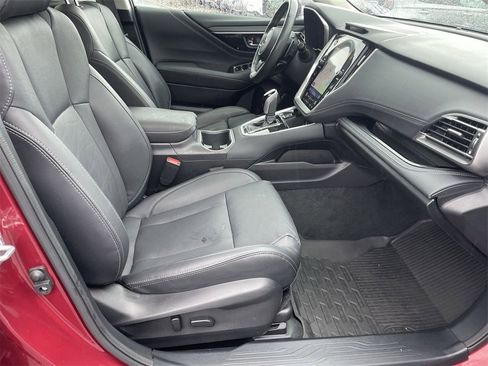 Certified 2022 Subaru Outback Limited image 33