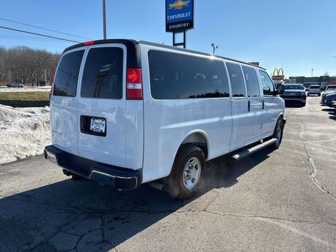 Used 2025 Chevrolet Express 3500 LT w/ LT Preferred Equipment Group image 4