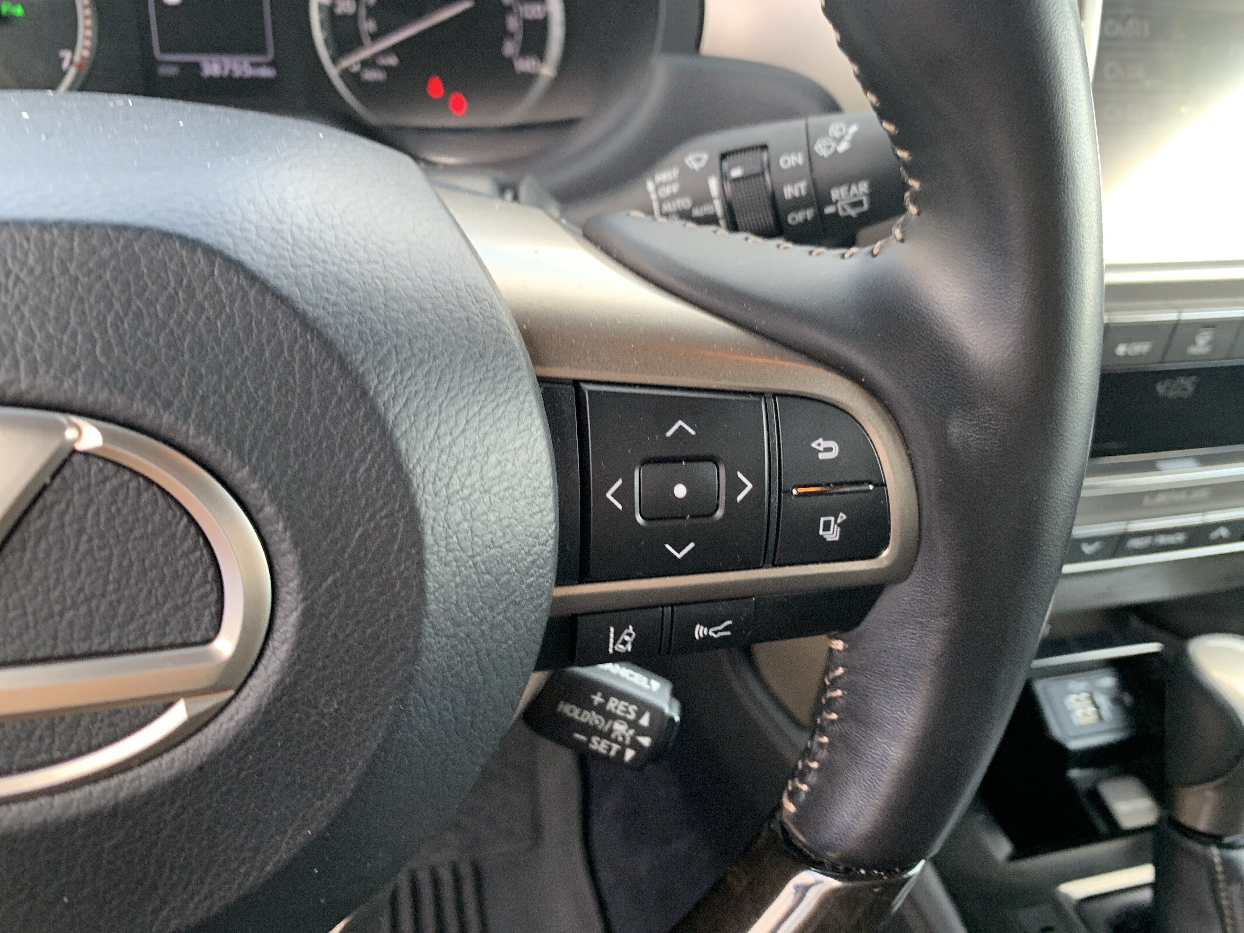 Used 2021 Lexus GX 460 Premium w/ Accessory Package AWD/4WD image 20