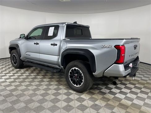 Used 2025 Toyota Tacoma TRD Off-Road w/ TRD Off Road Upgrade Package image 25