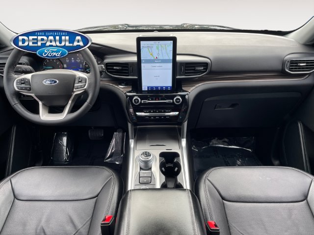 Used 2024 Ford Explorer Limited w/ Limited Technology Package AWD/4WD image 13