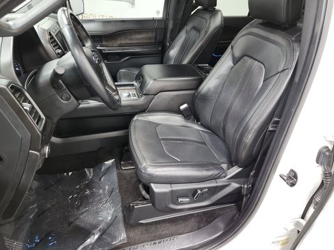 Used 2018 Ford Expedition Max Limited w/ Equipment Group 301A image 25