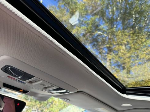 Used 2018 Subaru Outback 2.5i Touring w/ Popular Package #3 image 25