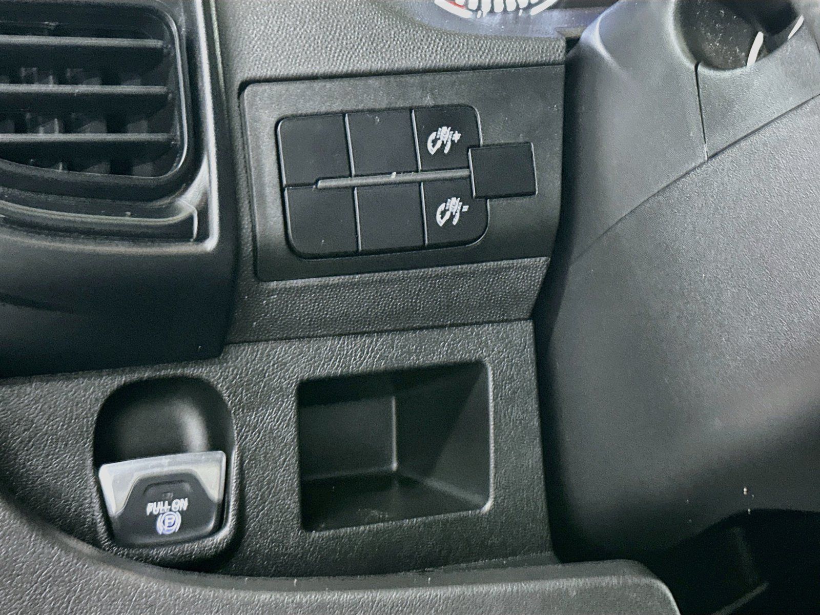 Used 2023 RAM ProMaster 2500 FWD image 10