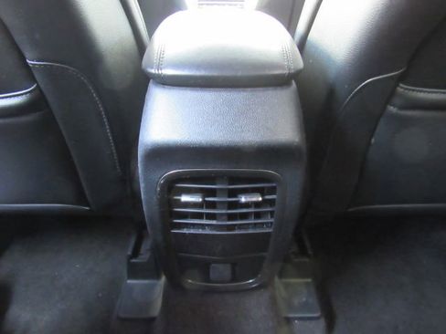 Used 2016 Lincoln MKC Premiere image 24