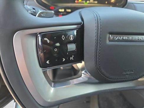 New 2025 Land Rover Range Rover SE image 17