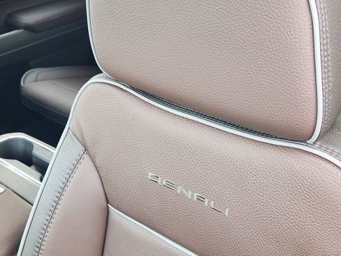 New 2026 GMC Sierra 1500 Denali w/ Technology Package image 18