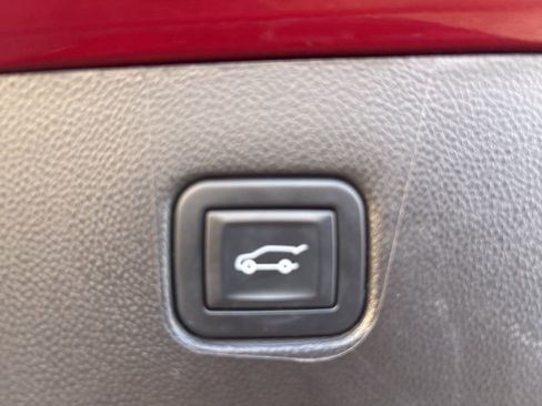 Used 2023 Chevrolet Blazer RS w/ Enhanced Convenience Package image 31