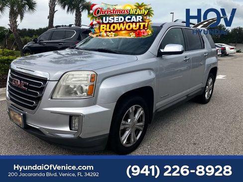 Used 2017 GMC Terrain SLT FWD image 3
