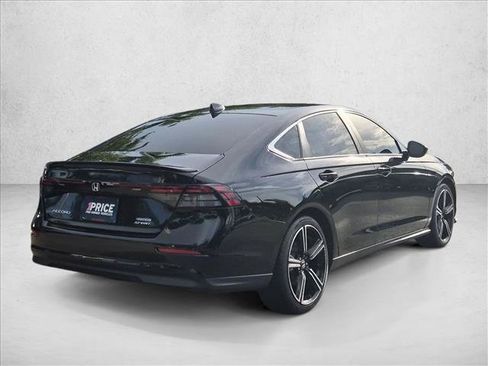 Used 2024 Honda Accord Sport image 5