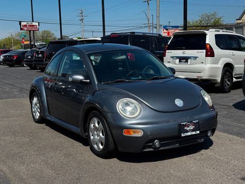 Used 2004 Volkswagen Beetle GLS FWD image 3