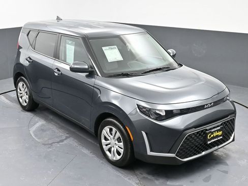 Used 2023 Kia Soul LX image 38