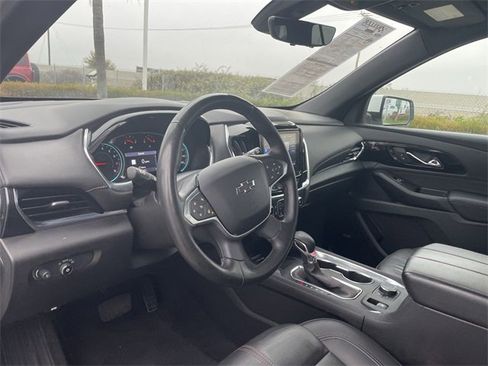 Used 2023 Chevrolet Traverse RS image 10