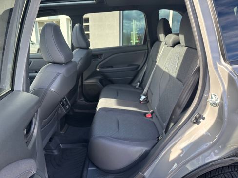 Certified 2025 Subaru Forester Premium image 33