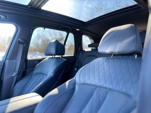 Used 2023 BMW X5 M50i w/ Executive Package image 13