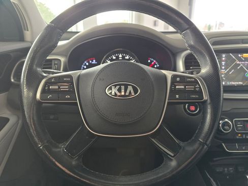 Used 2019 Kia Sorento SX image 28