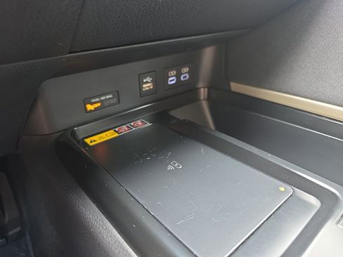 Used 2026 Toyota Camry LE FWD image 28