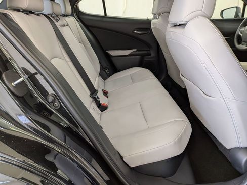 Used 2025 Lexus UX 300h AWD w/ Cold Area Package image 32