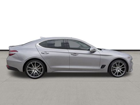 Used 2023 Genesis G70 2.0T RWD image 4