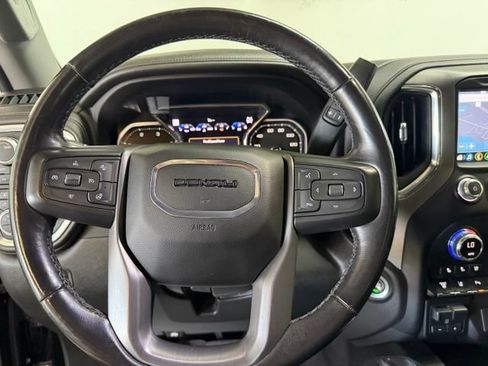 Used 2022 GMC Sierra 3500 Denali w/ Denali Black Diamond Edition AWD/4WD image 26
