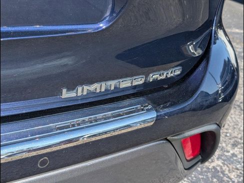Used 2021 Toyota Highlander Limited image 23