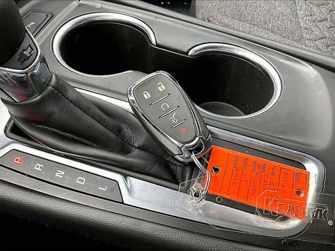 Used 2022 Chevrolet Equinox LT FWD image 9
