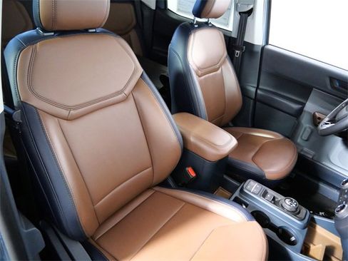 Used 2022 Ford Maverick Lariat w/ Equipment Group 500A Standard image 13