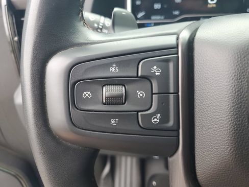 Used 2024 GMC Sierra 1500 AT4 w/ Technology Package AWD/4WD image 12