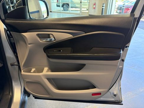 Used 2019 Honda Ridgeline RTL-T image 33